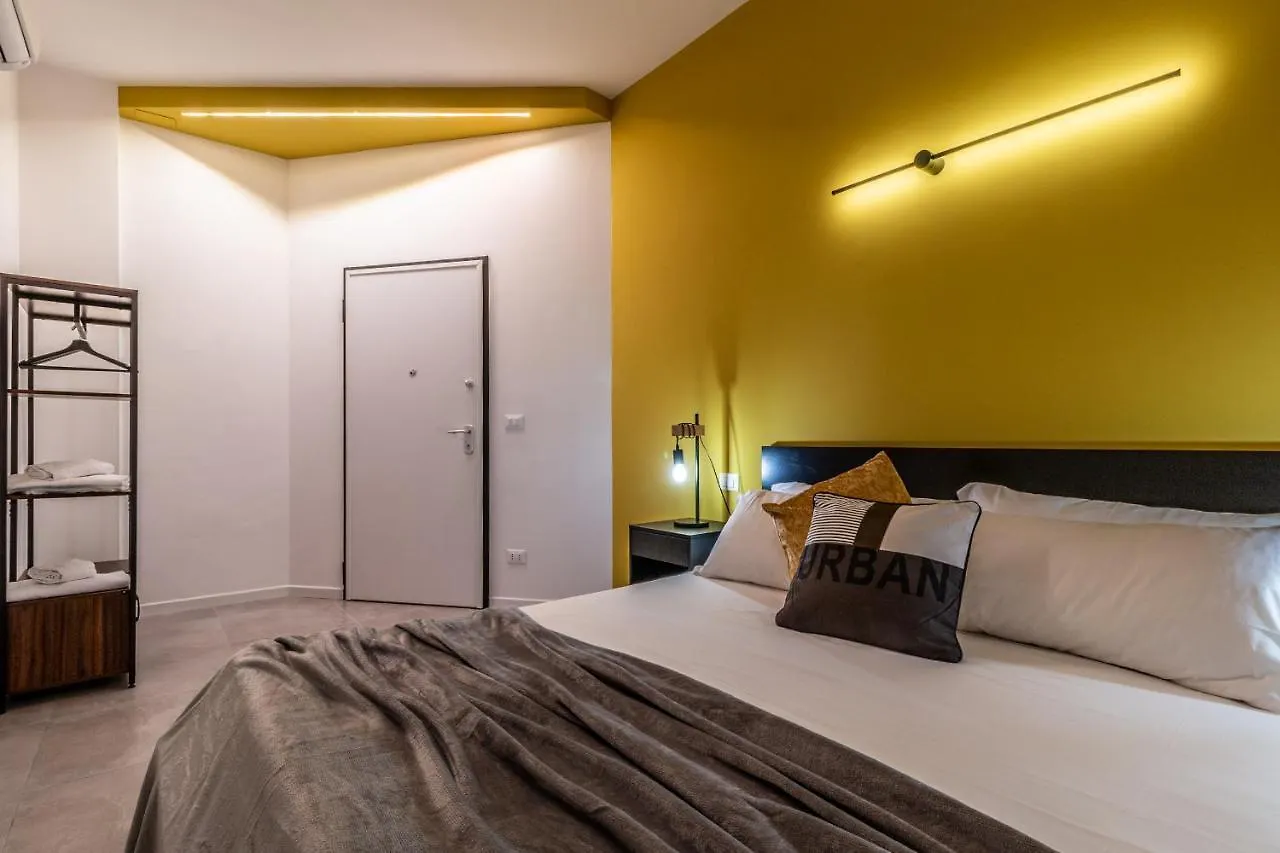 Housmart Tartini 6 Loft 3 Apartment Bologna 0*,